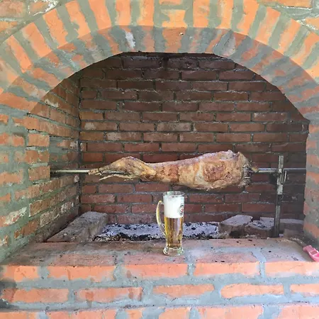 Kmetova Bajka Janja
